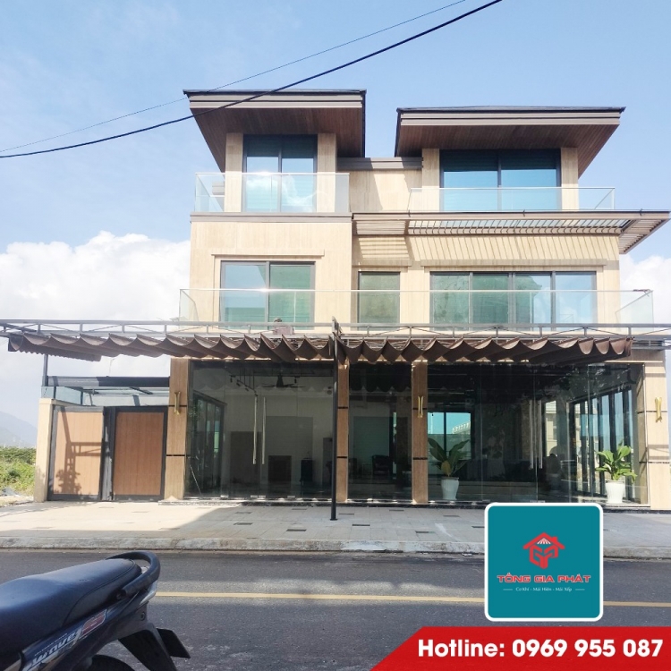 Mái xếp đường 6 KCN Hòa Khánh