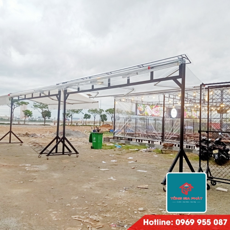 Mái hiên xe đẩy quán Tôxic Trần Văn Trứ 